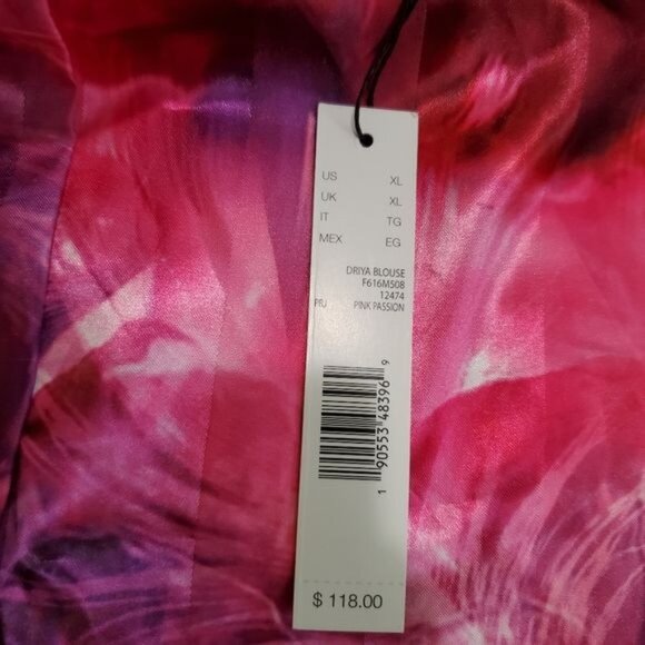 T Tahari Womens blouse Driya Pink Satin Printed Workwear Size XL snap button new - Picture 16 of 16